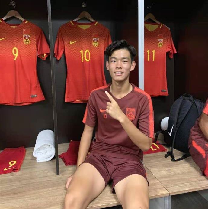 鮑盛鑫破門、何小珂點(diǎn)射，中國(guó)U21國(guó)足2-0擊敗伊朗U20